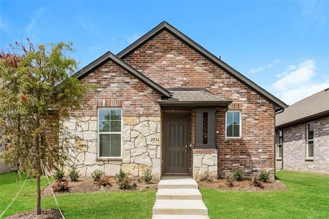 property at 2536 Finch Holw Dr