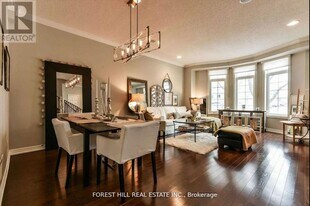 10 Horsham Ave in Toronto, ON - Building Photo