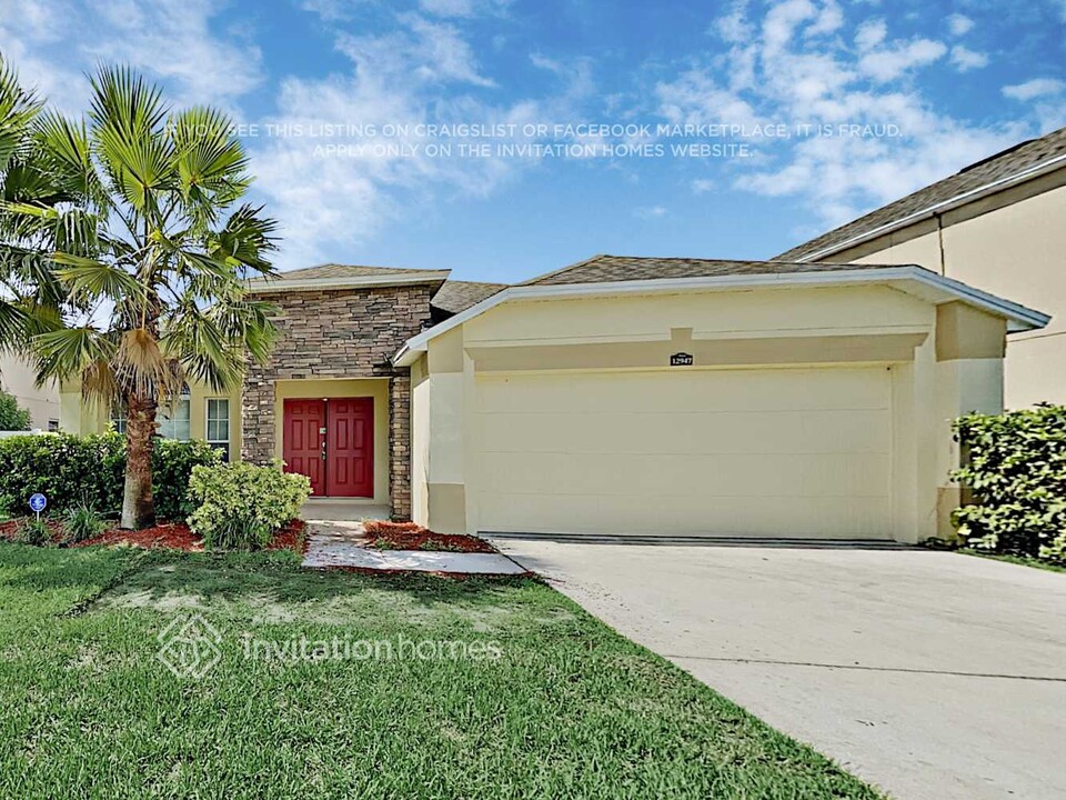 12947 Sawgrass Pine Cir in Orlando, FL - Building Photo