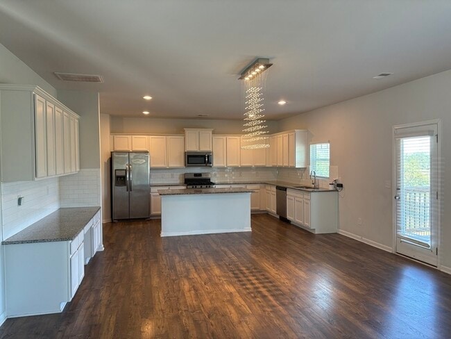 407 Lakemont Dr in Columbia, SC - Building Photo - Building Photo