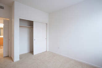 Cornerstone Apartments in San Ramon, CA - Building Photo - Interior Photo