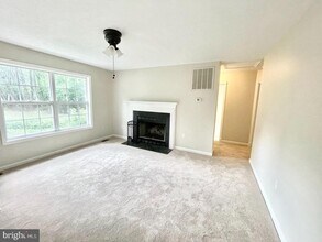 74 Albertson Ct in Ruther Glen, VA - Building Photo - Building Photo