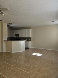 13064 Peppergate Ln in Houston, TX - Building Photo - Building Photo