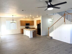 3814 Discovery Creek Ave in North Las Vegas, NV - Building Photo - Building Photo