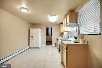 1124 S 15th St in Philadelphia, PA - Building Photo - Building Photo