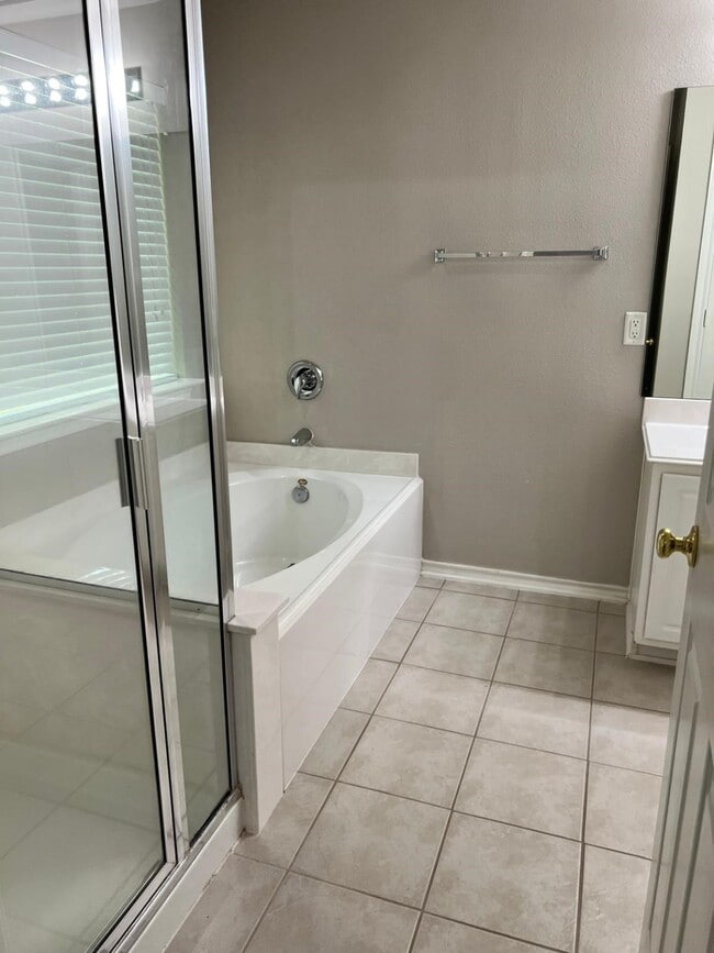 property at 114 N Camellia Grove Cir