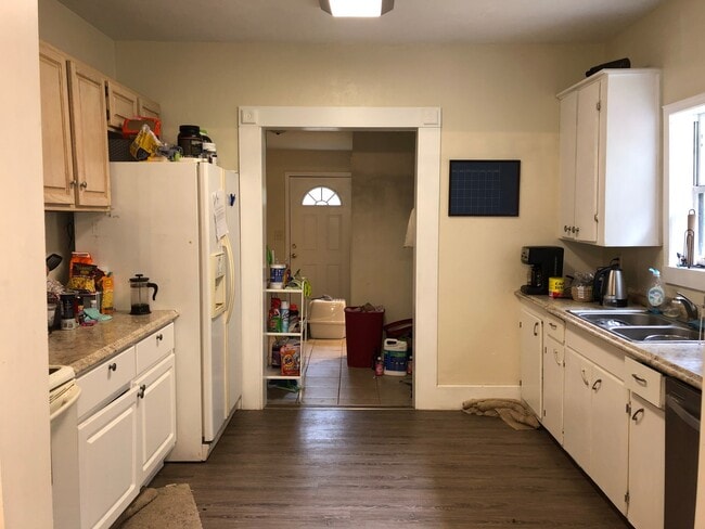 1019 NW 6th Pl in Gainesville, FL - Building Photo - Building Photo