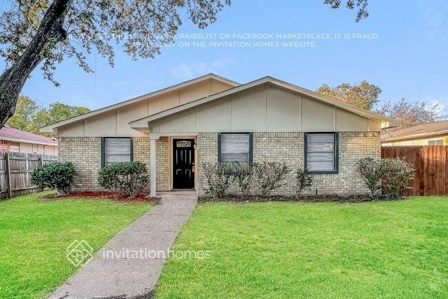 property at 2709 Clover Valley Dr