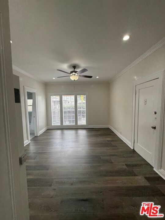 property at 5522 Sierra Vista Ave