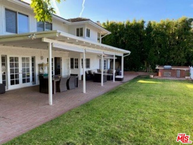 2695 Basil Ln in Los Angeles, CA - Building Photo - Building Photo