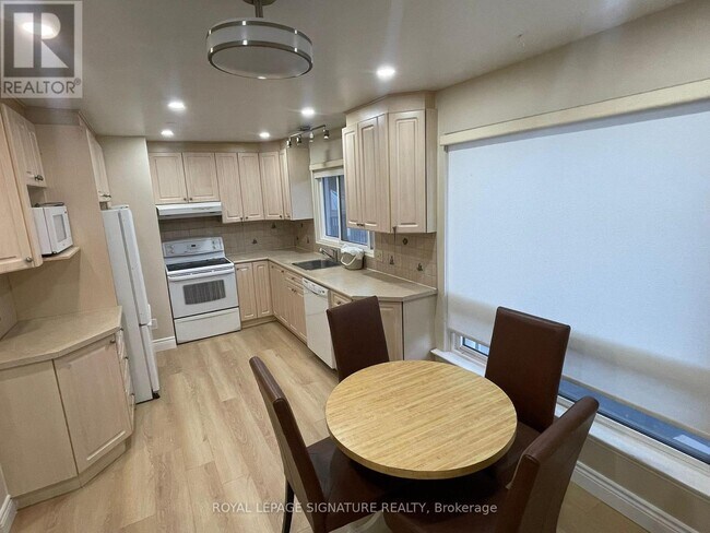 67 Hart Ave in Toronto, ON - Building Photo - Building Photo