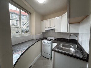 22 Armington St, Unit 25 in Boston, MA - Foto de edificio - Building Photo