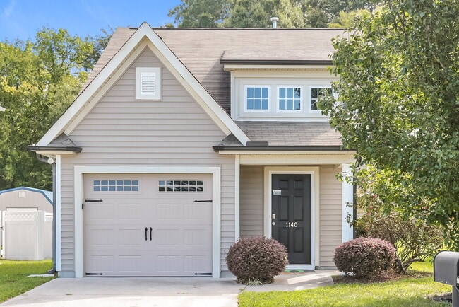 property at 1140 Waterlyn Dr