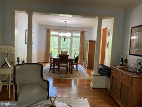 13909 Willow Tree Dr in Rockville, MD - Building Photo - Building Photo