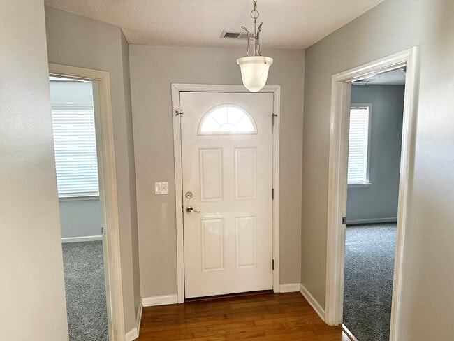 1005 Dayton Ct in Leland, NC - Building Photo - Building Photo