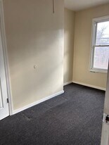 32 Hillman St in Paterson, NJ - Building Photo