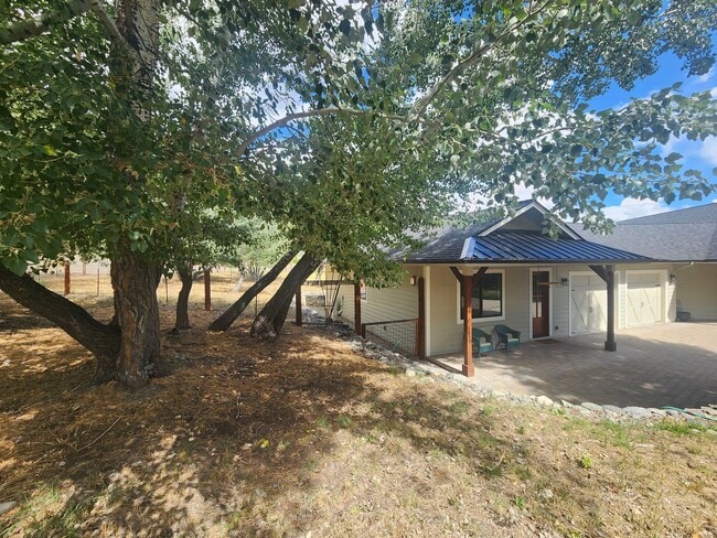 property at 178 1st St