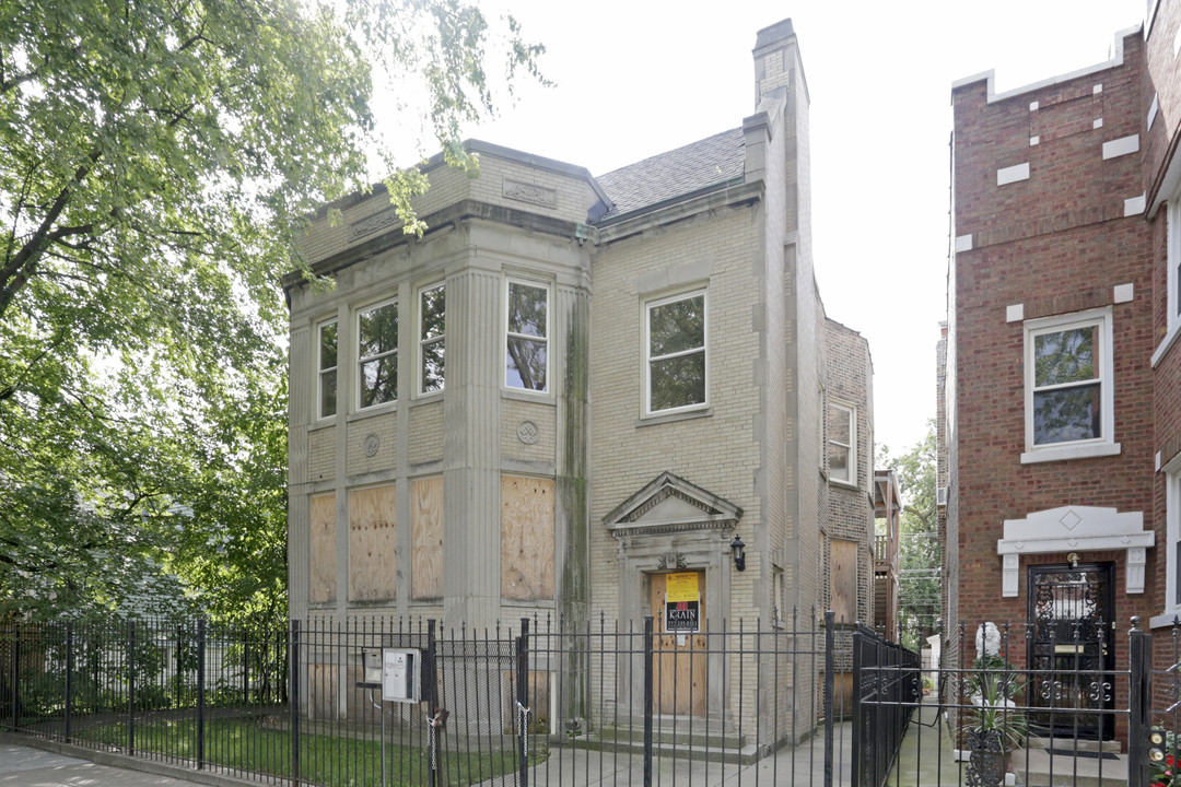 5349 W Van Buren St in Chicago, IL - Building Photo