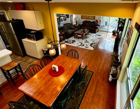 20 Vista Dr, Unit 20 in Manorville, NY - Foto de edificio - Building Photo