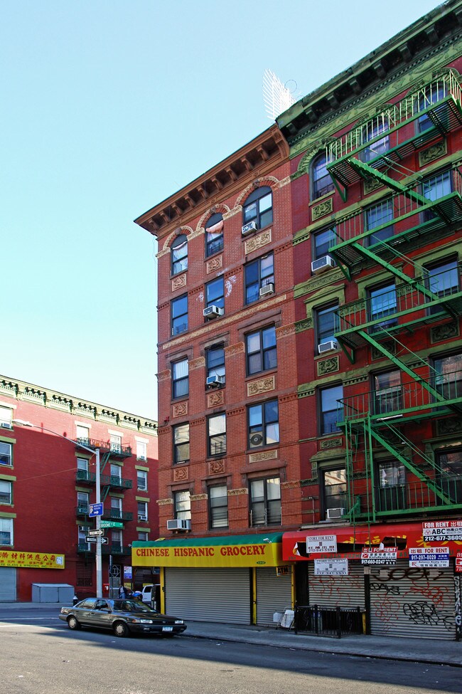 128 Eldridge Street in New York, NY - Building Photo - Building Photo