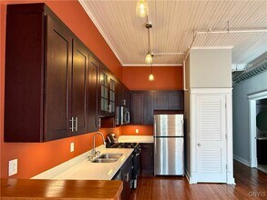 205 E Jefferson St in Syracuse, NY - Building Photo - Building Photo