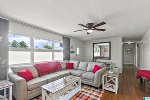 9 Rhonda Dr in Tuscaloosa, AL - Building Photo