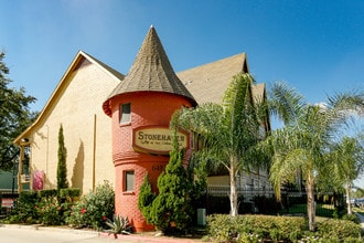 Stonehaven at the Galleria in Houston, TX - Foto de edificio - Building Photo