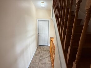 111 Mercer St, Unit 1 in Wallington, NJ - Building Photo - Building Photo