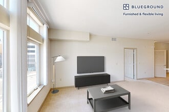 5200 Iron Horse Pkwy in Dublin, CA - Building Photo - Building Photo