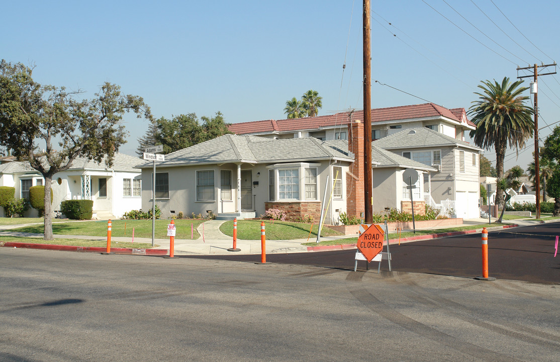 750 S Adams St in Glendale, CA - Building Photo