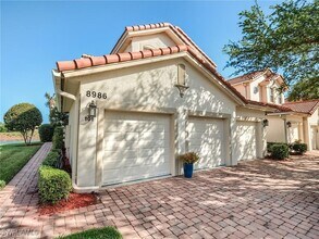 8986 Greenwich Hills Way in Ft. Myers, FL - Building Photo - Building Photo