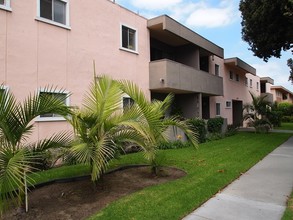 1419 S Orange Ave in Fullerton, CA - Building Photo - Building Photo