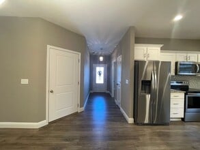 320 Deerfield Dr in Poplar Bluff, MO - Building Photo - Building Photo