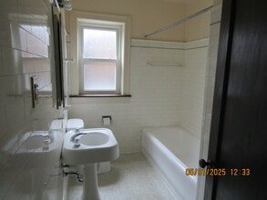 7730 S Michigan Ave, Unit 1st floor in Chicago, IL - Building Photo - Building Photo