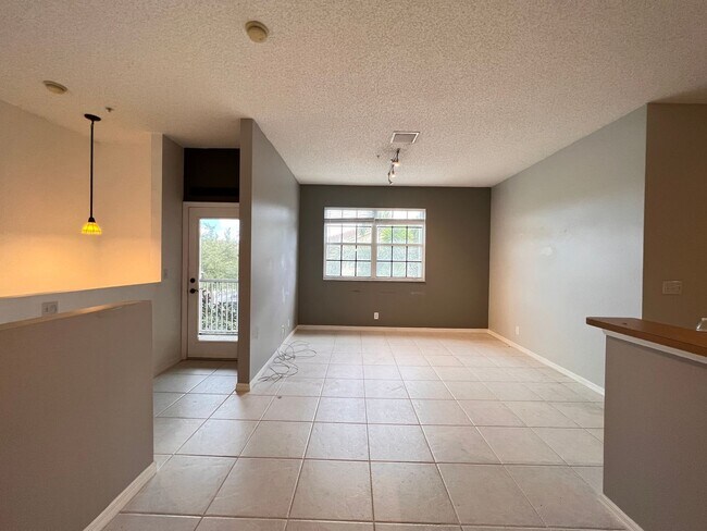 117 Lighthouse Cir in Jupiter, FL - Building Photo - Building Photo
