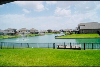 24319 Bello Everett Lake Dr in Katy, TX - Building Photo - Building Photo