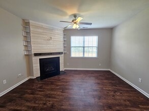 310 Cabot Hill Ln in Greer, SC - Building Photo - Building Photo