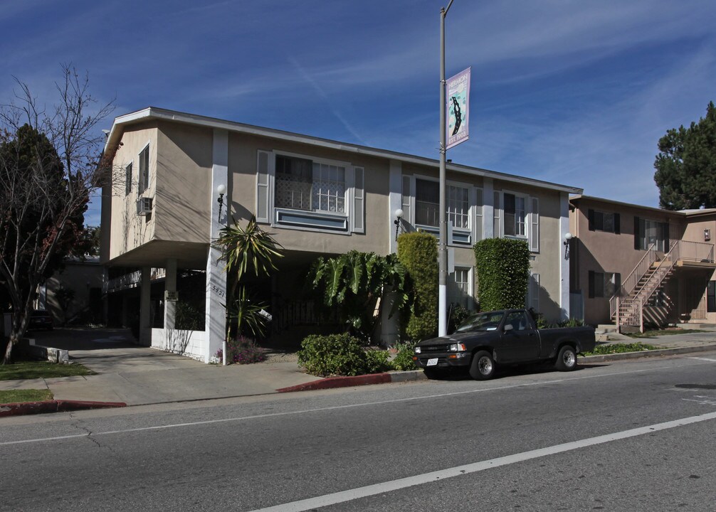 Monterey Apartments in Los Angeles, CA - Building Photo