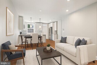 1615 Fairlawn Ave SE in Washington, DC - Building Photo - Building Photo