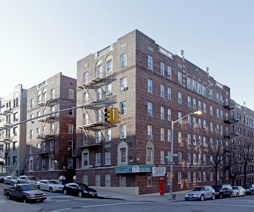 315 Wadsworth Ave in New York, NY - Building Photo