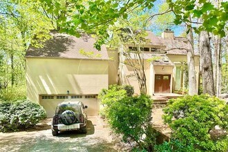 175 River Ct Pkwy in Atlanta, GA - Building Photo - Building Photo