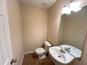 5 Elders Pond Ct in Columbia, SC - Building Photo - Building Photo