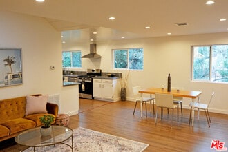 1671 Happy Trail in Topanga, CA - Building Photo - Building Photo