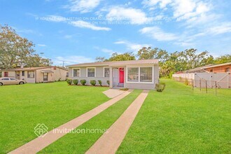 6346 Commodore Dr in Jacksonville, FL - Foto de edificio - Building Photo