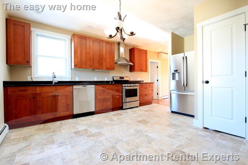 119 Central St, Unit 1 in Somerville, MA - Building Photo