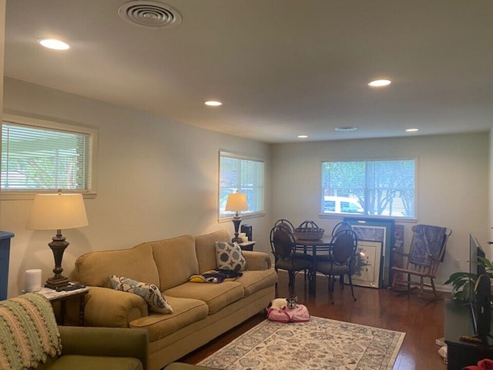 8082 Sholar Dr in Baton Rouge, LA - Building Photo
