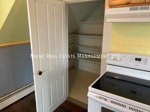 1237 State St in Veazie, ME - Building Photo - Building Photo