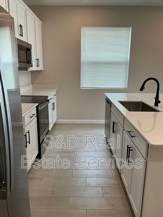 807 Ballantyne Dr in Lake Wales, FL - Building Photo