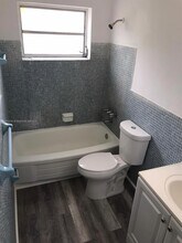 15940 NE 19th Pl in North Miami Beach, FL - Building Photo - Building Photo