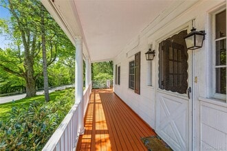 124 Willow Tree Rd in Monsey, NY - Building Photo - Building Photo